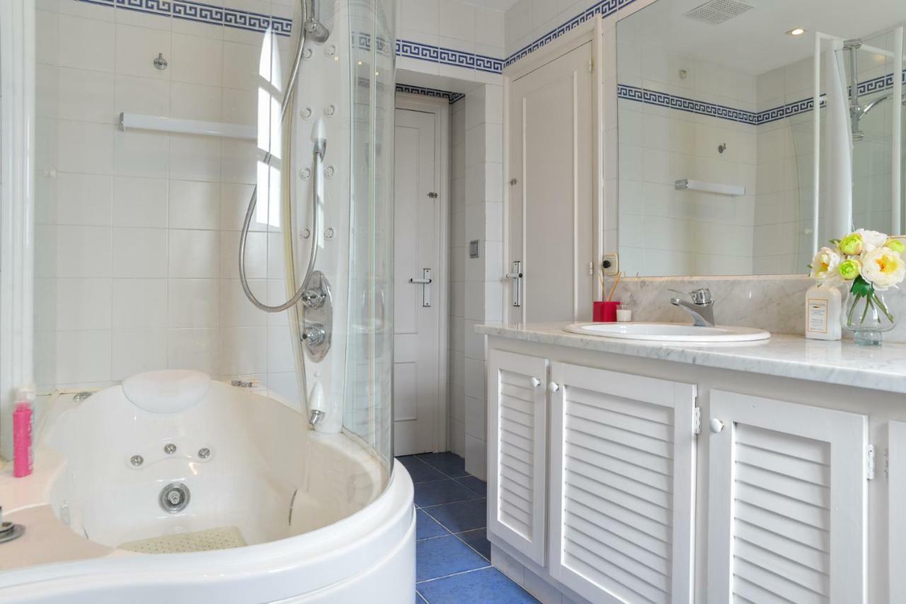 Villa Requesens On Canal Empuriabrava Εξωτερικό φωτογραφία