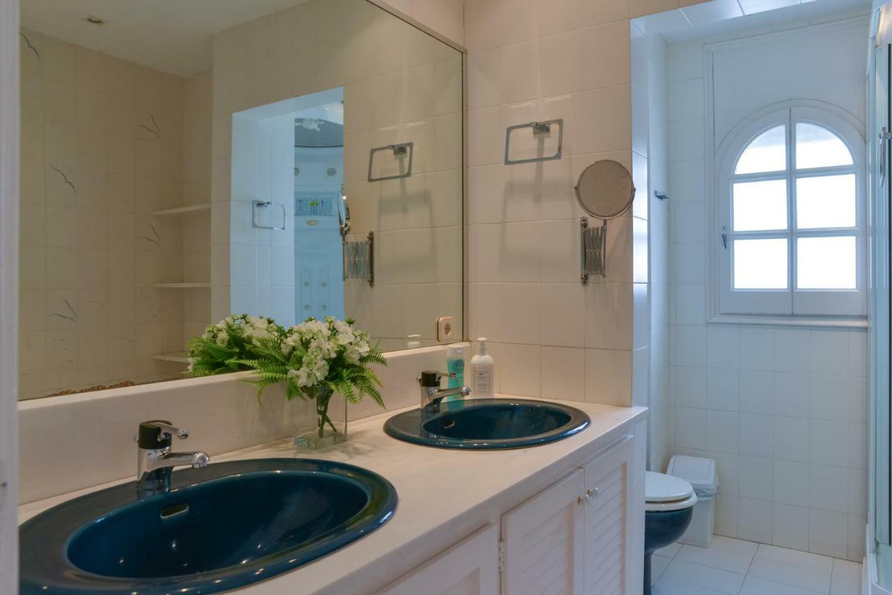 Villa Requesens On Canal Empuriabrava Εξωτερικό φωτογραφία